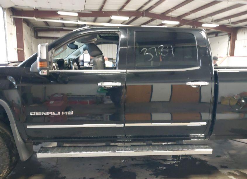 Photo 14 of 2016 Gmc Sierra 3500HD DENALI (VIN 1GT42YE80GF106383)