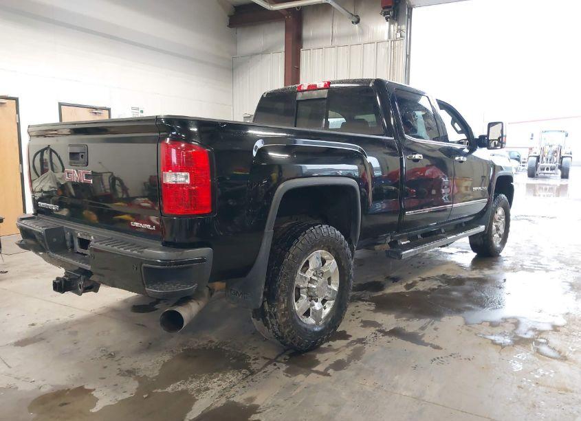 Photo 4 of 2016 Gmc Sierra 3500HD DENALI (VIN 1GT42YE80GF106383)
