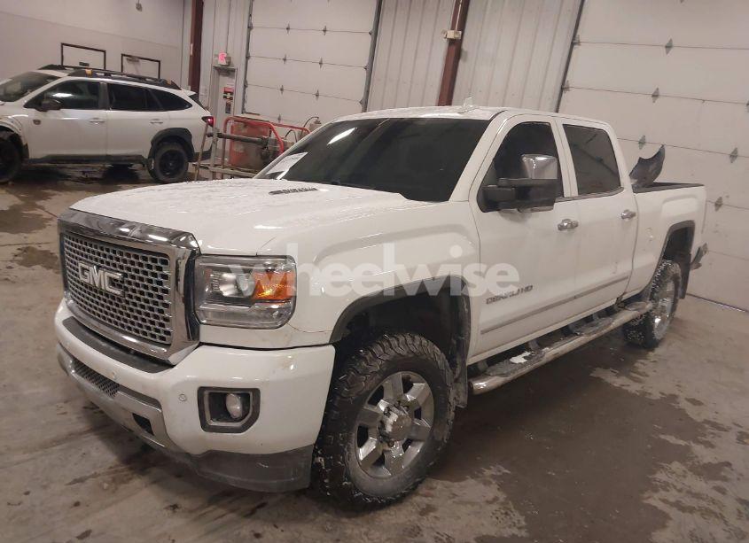 Photo 2 of 2016 Gmc Sierra 3500HD DENALI (VIN 1GT42YE83GF101095)