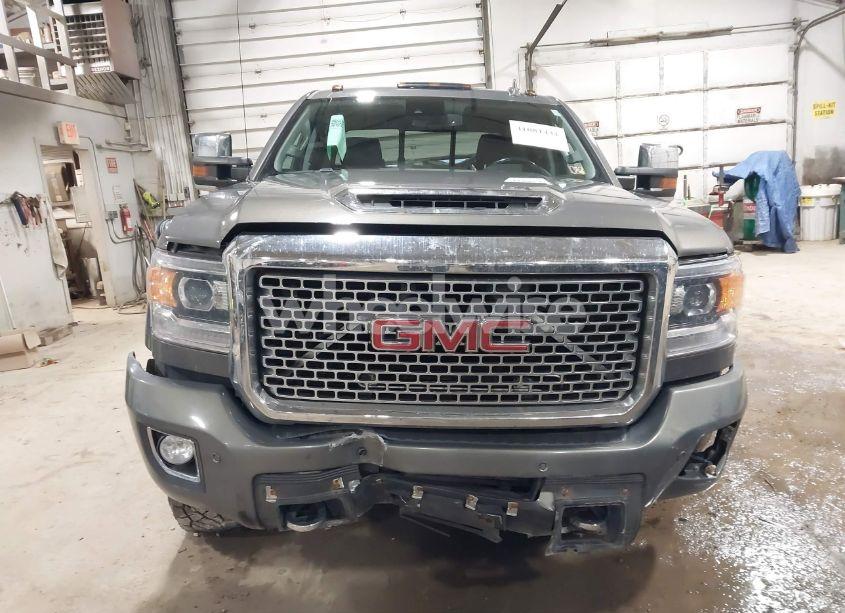 Photo 12 of 2017 Gmc Sierra 3500HD DENALI (VIN 1GT42YEYXHF205617)