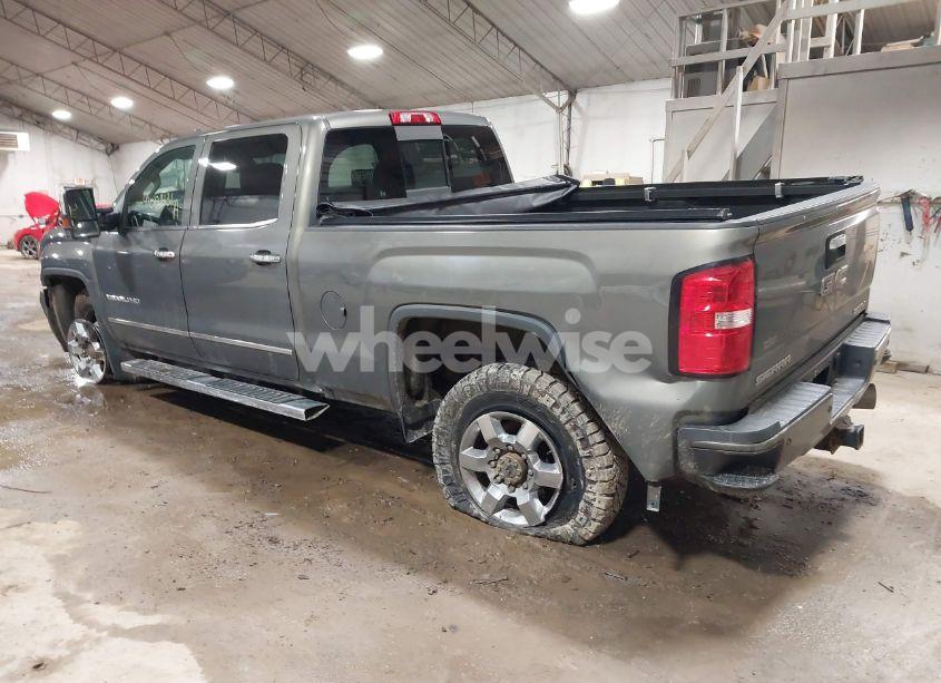 Photo 3 of 2017 Gmc Sierra 3500HD DENALI (VIN 1GT42YEYXHF205617)