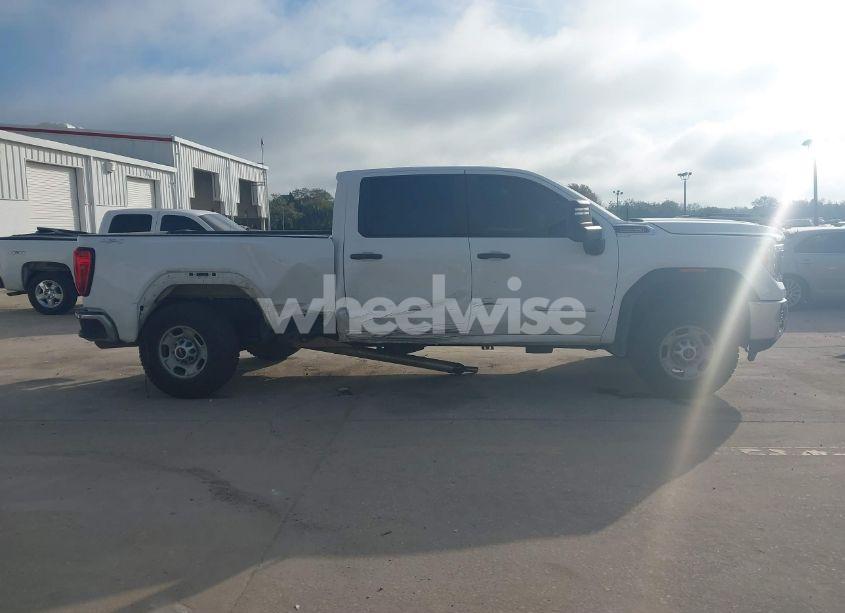 Photo 13 of 2023 Gmc Sierra 2500HD 4WD STANDARD BED PRO (VIN 1GT49LE7XPF251131)