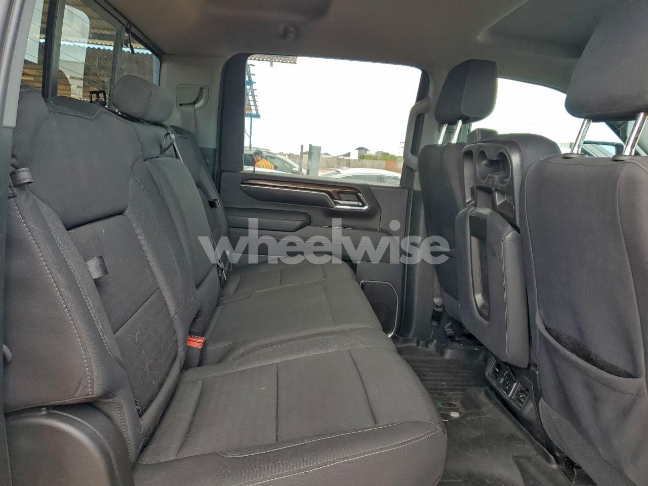 Photo 10 of 2024 GMC SIERRA K2500 SLE (VIN 1GT49ME78RF216127)