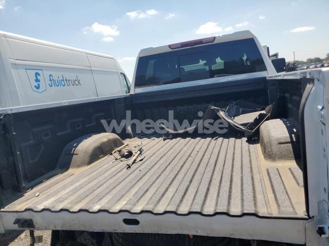 Photo 2 of 2024 GMC SIERRA K2500 SLT (VIN 1GT49NE78RF367359)