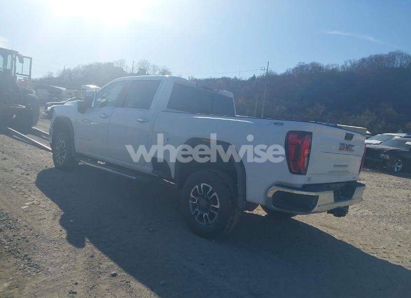 Photo 3 of 2023 Gmc Sierra 2500HD (VIN 1GT49NEY2PF124460)