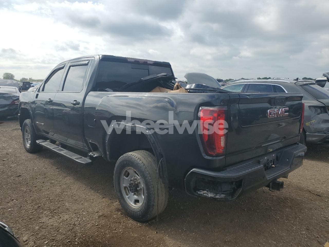 Photo 2 of 2020 GMC SIERRA K2500 AT4 (VIN 1GT49PEY5LF255176)
