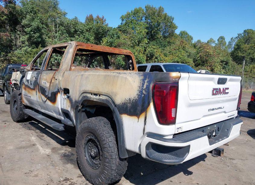 Photo 3 of 2022 Gmc Sierra 2500HD 4WD LONG BED DENALI/4WD STANDARD BED DENALI (VIN 1GT49REY0NF230409)