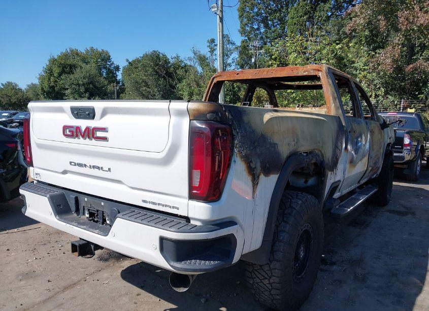 Photo 4 of 2022 Gmc Sierra 2500HD 4WD LONG BED DENALI/4WD STANDARD BED DENALI (VIN 1GT49REY0NF230409)