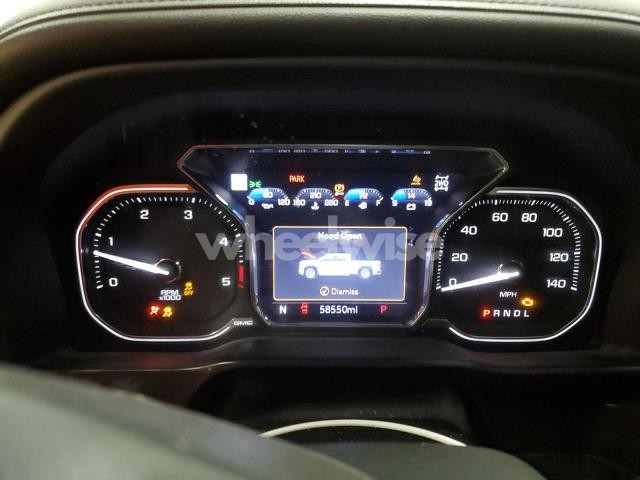 Photo 6 of 2022 GMC SIERRA K2500 DENALI (VIN 1GT49REY0NF276578)