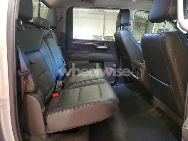 Photo 6 of 2024 GMC SIERRA K2500 DENALI (VIN 1GT49REY0RF272519)