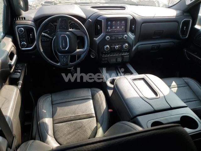 2022 GMC SIERRA K2500 DENALI (VIN 1GT49REY5NF309395) main photo