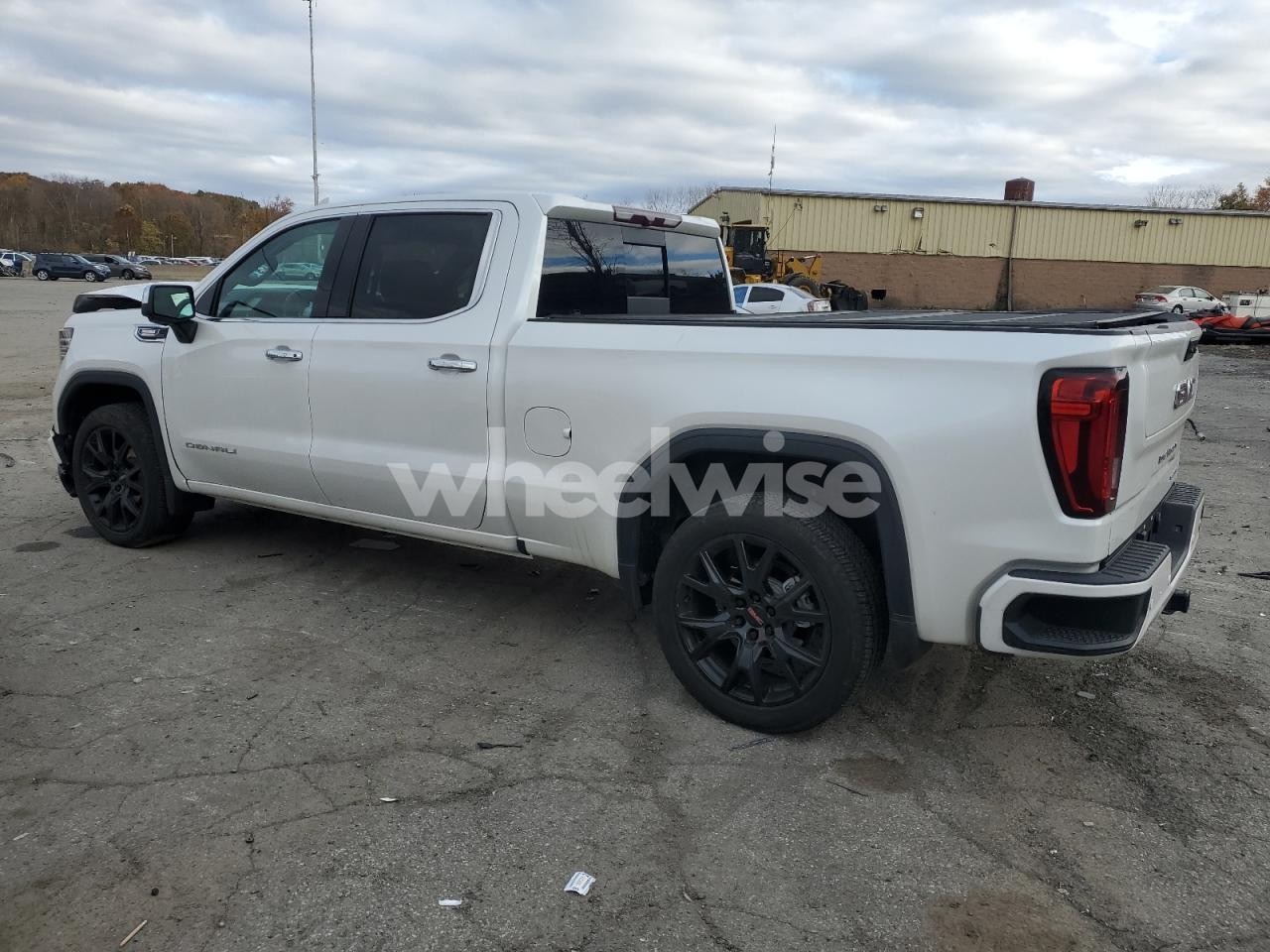 Photo 2 of 2022 GMC SIERRA K1500 DENALI (VIN 1GT49REY6PF121827)