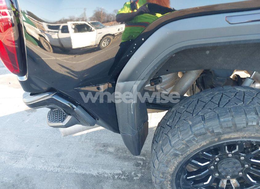 Photo 20 of 2020 Gmc Sierra 2500HD 4WD STANDARD BED DENALI (VIN 1GT49REY7LF174983)