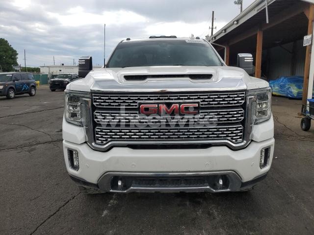Photo 4 of 2020 GMC SIERRA K2500 DENALI (VIN 1GT49REY7LF321240)