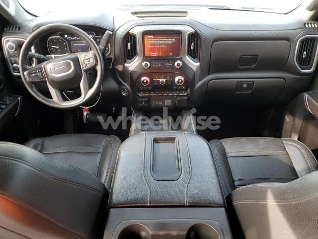 Photo 3 of 2022 GMC SIERRA K2500 DENALI (VIN 1GT49REY7NF152615)