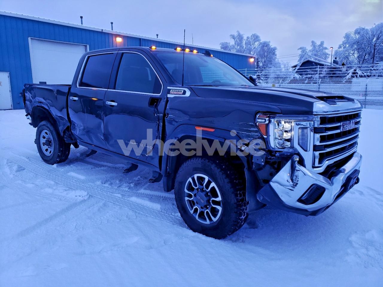 Photo 4 of 2022 GMC SIERRA K3500 SLT (VIN 1GT49UEY1NF198394)