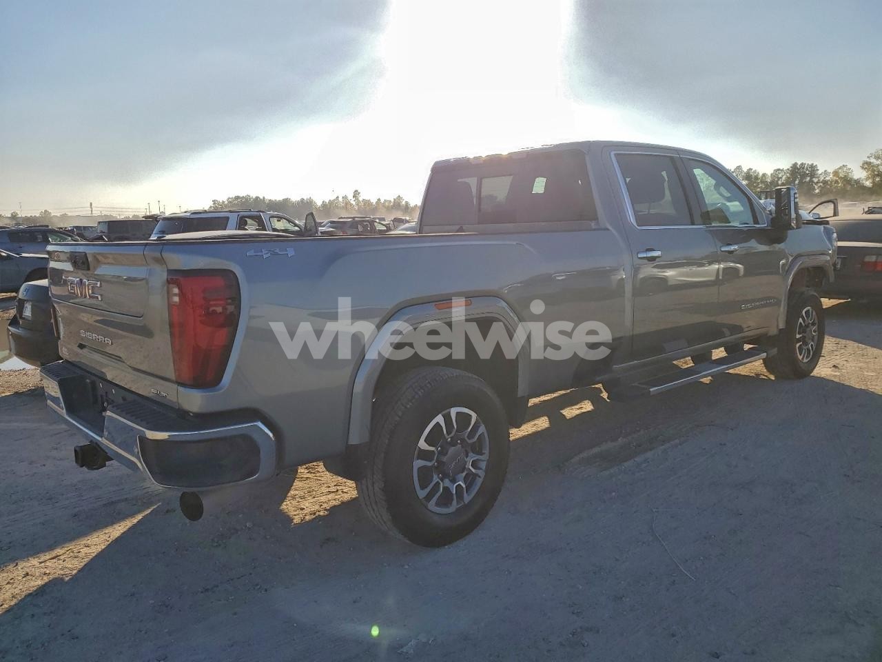 Photo 3 of 2024 GMC SIERRA K3500 SLT (VIN 1GT49UEYXRF257660)