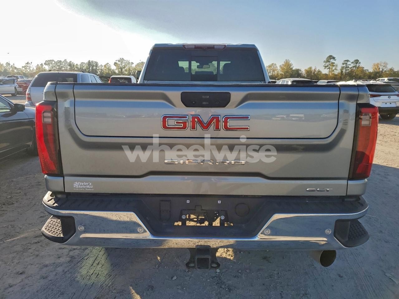 Photo 6 of 2024 GMC SIERRA K3500 SLT (VIN 1GT49UEYXRF257660)