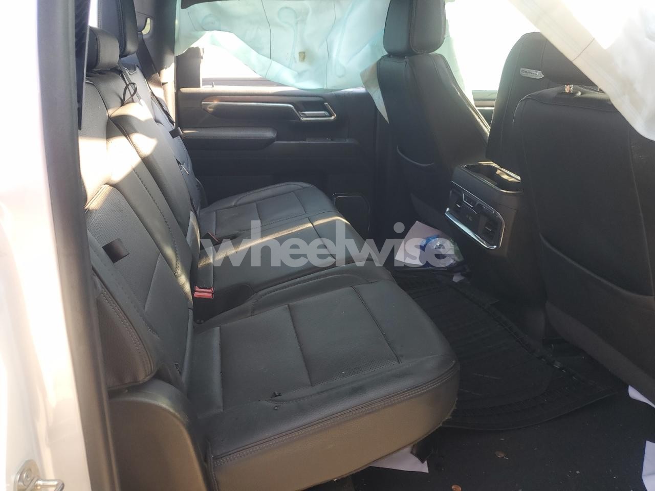 Photo 10 of 2024 GMC SIERRA K3500 DENALI (VIN 1GT49WEY2RF269572)