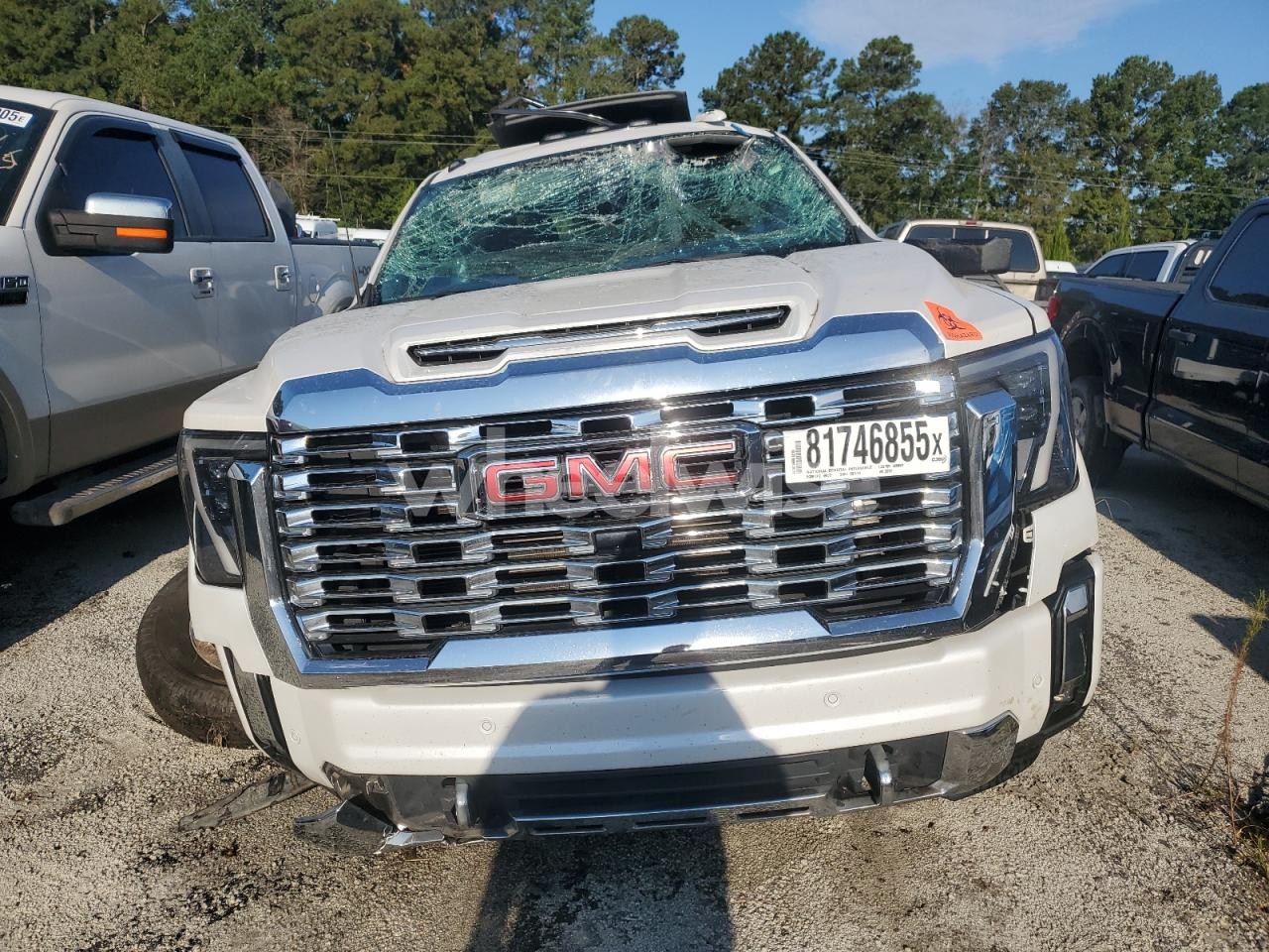 Photo 5 of 2024 GMC SIERRA K3500 DENALI (VIN 1GT49WEY2RF269572)