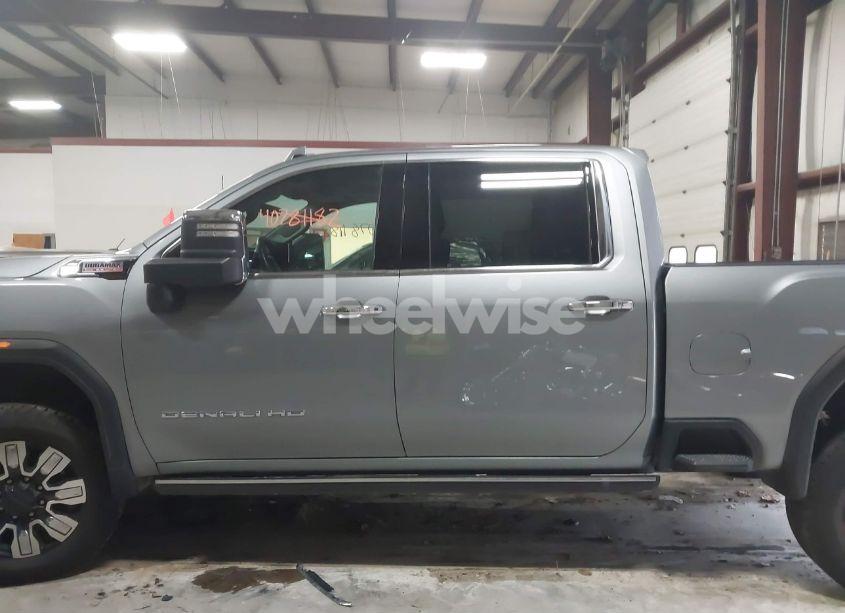 Photo 14 of 2024 Gmc Sierra 3500HD 4WD STANDARD BED DENALI (VIN 1GT49WEY9RF196703)