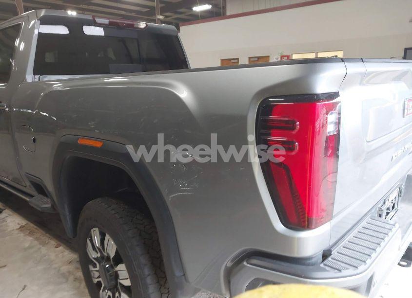 Photo 3 of 2024 Gmc Sierra 3500HD 4WD STANDARD BED DENALI (VIN 1GT49WEY9RF196703)