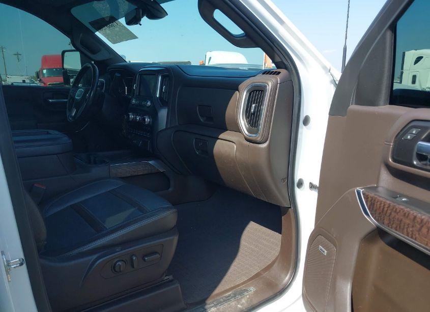 Photo 5 of 2020 Gmc Sierra 3500HD 4WD STANDARD BED DENALI (VIN 1GT49WEYXLF193283)