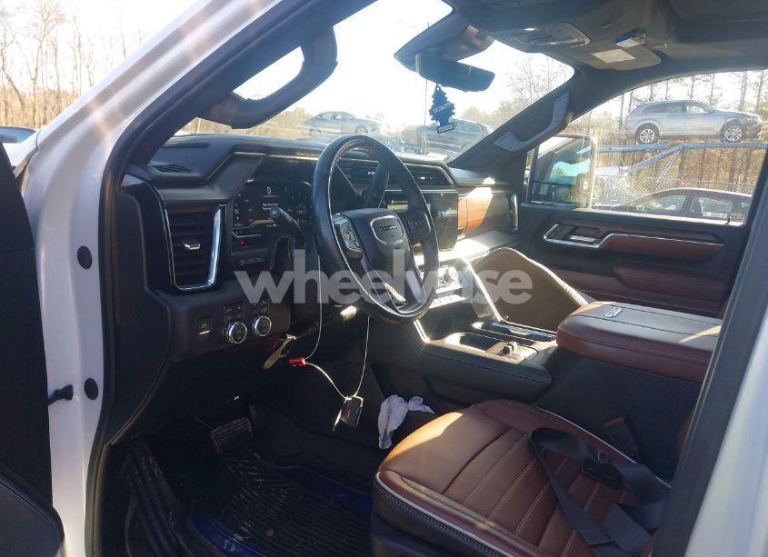 Photo 6 of 2024 Gmc Sierra 2500HD 4WD STANDARD BED DENALI ULTIMATE (VIN 1GT49XEY4RF272950)