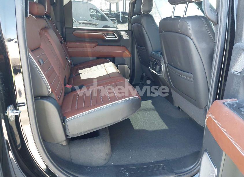 Photo 8 of 2024 Gmc Sierra 2500HD 4WD STANDARD BED DENALI ULTIMATE (VIN 1GT49XEY6RF405580)