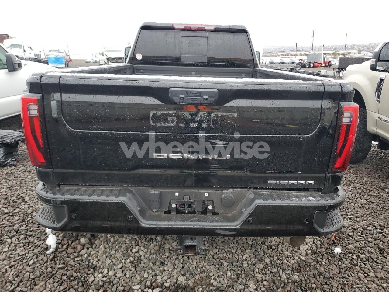 Photo 10 of 2024 GMC SIERRA K3500 DENALI ULTIMATE (VIN 1GT49YEY4RF361360)