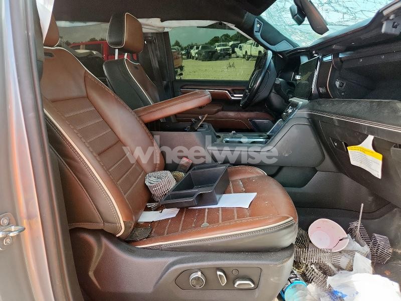 Photo 6 of 2024 GMC SIERRA K3500 DENALI ULTIMATE (VIN 1GT49YEY7RF381540)