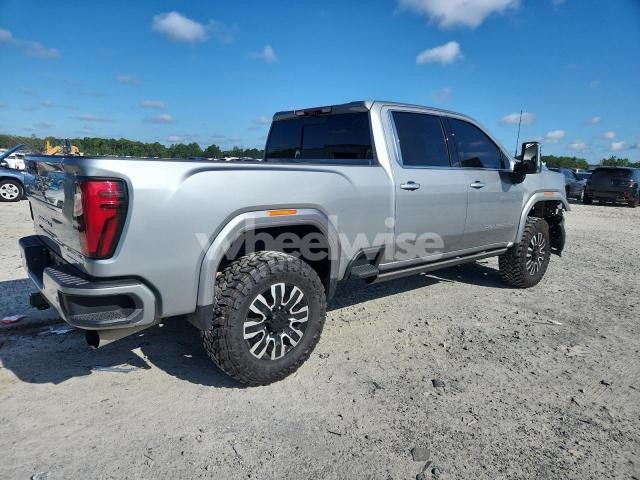 Photo 10 of 2025 GMC SIERRA K2500 DENALI ULTIMATE (VIN 1GT4UXEY6SF102058)