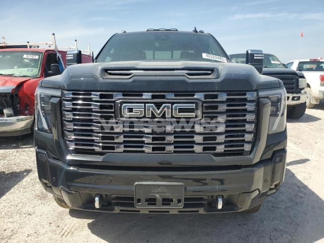 Photo 6 of 2025 GMC SIERRA K2500 DENALI ULTIMATE (VIN 1GT4UXEYXSF192623)
