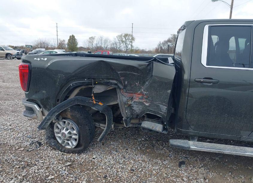 Photo 11 of 2022 Gmc Sierra 2500HD 4WD STANDARD BED SLE (VIN 1GT59ME72NF212203)