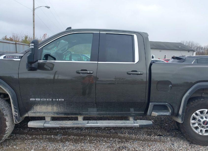 Photo 14 of 2022 Gmc Sierra 2500HD 4WD STANDARD BED SLE (VIN 1GT59ME72NF212203)
