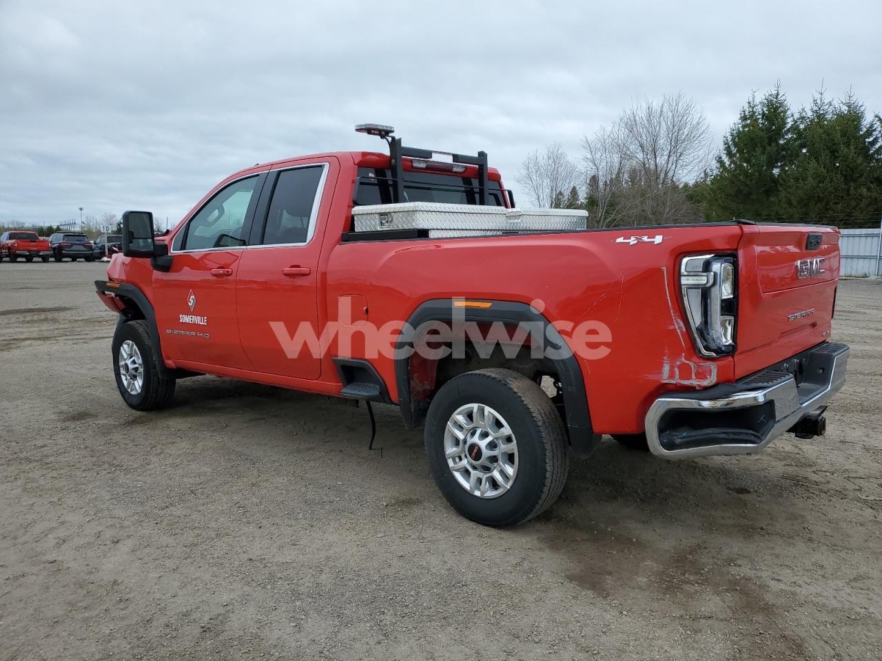 Photo 2 of 2024 GMC SIERRA K2500 SLE (VIN 1GT59ME79RF447431)