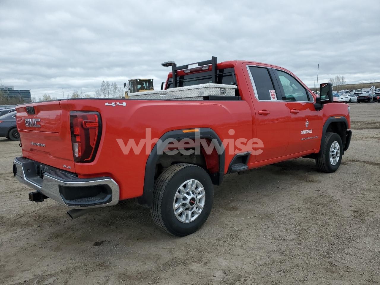 Photo 3 of 2024 GMC SIERRA K2500 SLE (VIN 1GT59ME79RF447431)