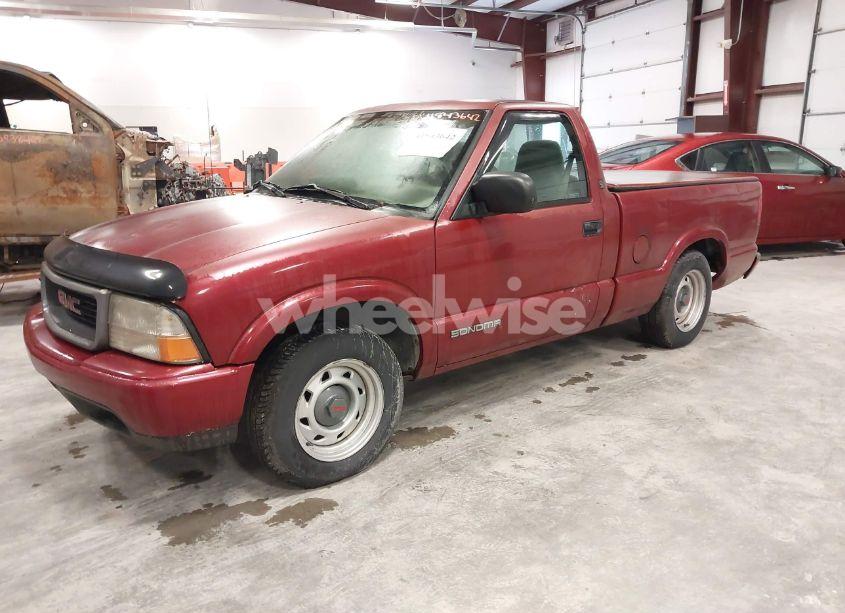 Photo 2 of 1998 Gmc Sonoma SL (VIN 1GTCS1441WK525558)