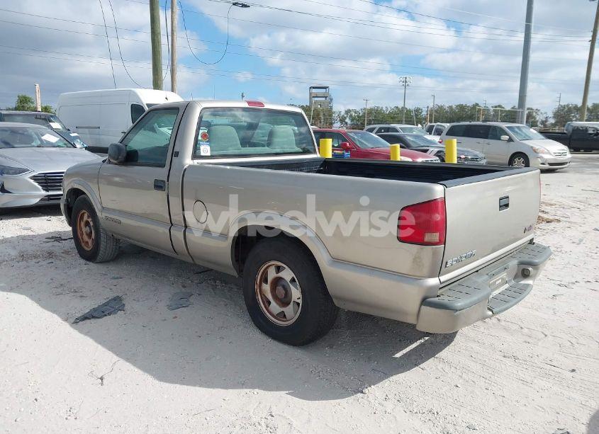 Photo 3 of 1999 Gmc Sonoma SL (VIN 1GTCS144XX8502911)