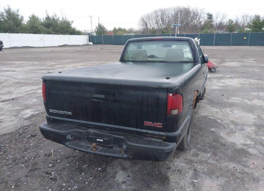 Photo 4 of 2002 Gmc Sonoma SL (VIN 1GTCS145428158199)