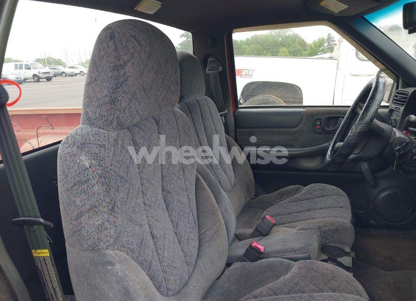 Photo 8 of 2001 Gmc Sonoma SLS (VIN 1GTCS14561K182425)