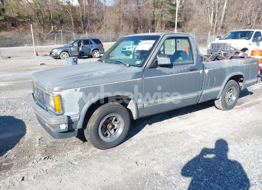 Photo 2 of 1993 Gmc Sonoma N/A (VIN 1GTCS14R7P0518901)