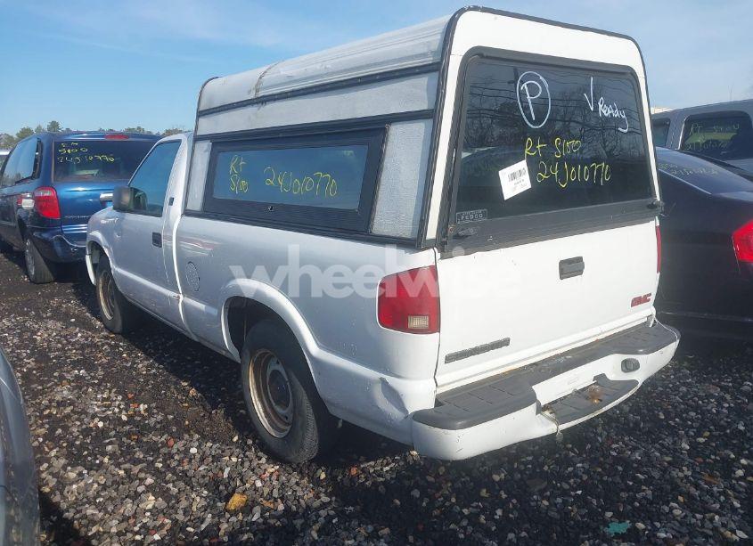 Photo 3 of 2003 Gmc Sonoma SL (VIN 1GTCS14X538159560)