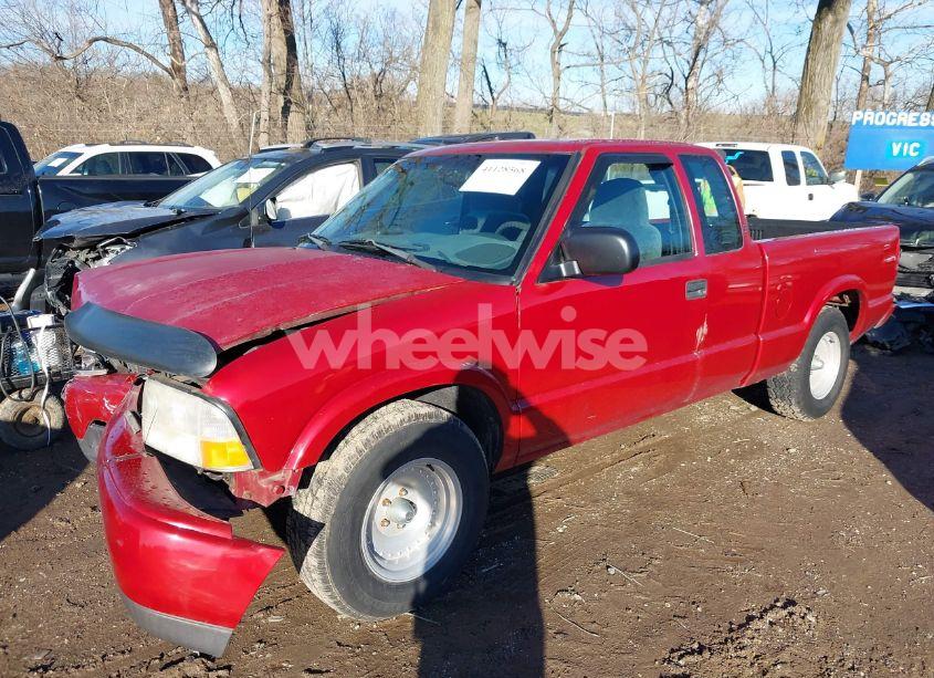 Photo 2 of 2000 Gmc Sonoma SLS (VIN 1GTCS1957Y8302913)