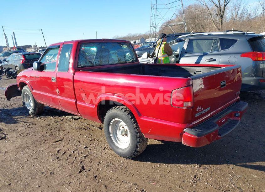Photo 3 of 2000 Gmc Sonoma SLS (VIN 1GTCS1957Y8302913)