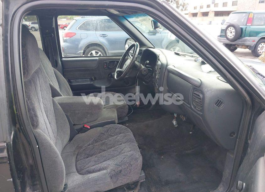 Photo 5 of 2002 Gmc Sonoma SLS (VIN 1GTCS19W228187606)