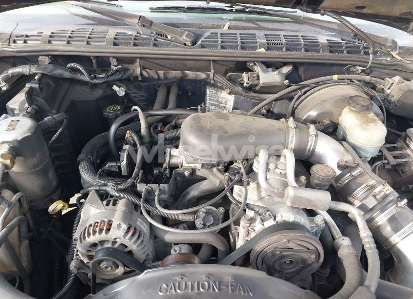 Photo 10 of 2000 Gmc Sonoma SLS (VIN 1GTCS19W6Y8131175)