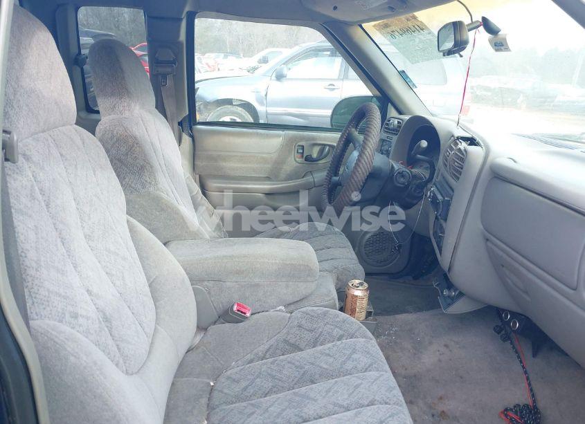 Photo 5 of 2000 Gmc Sonoma SLS (VIN 1GTCS19W6Y8131175)