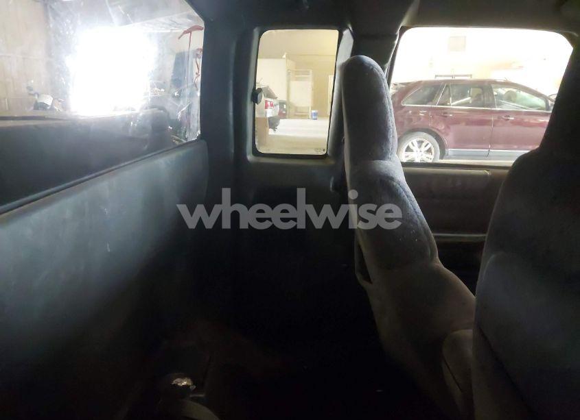 Photo 8 of 2002 Gmc Sonoma SLS (VIN 1GTCS19W828197766)