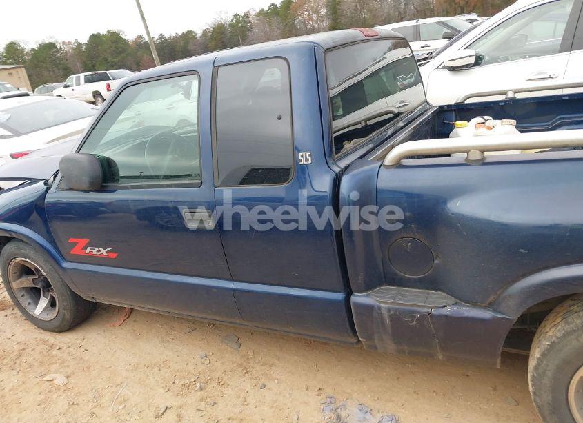 Photo 14 of 2003 Gmc Sonoma SLS (VIN 1GTCS19X338263702)